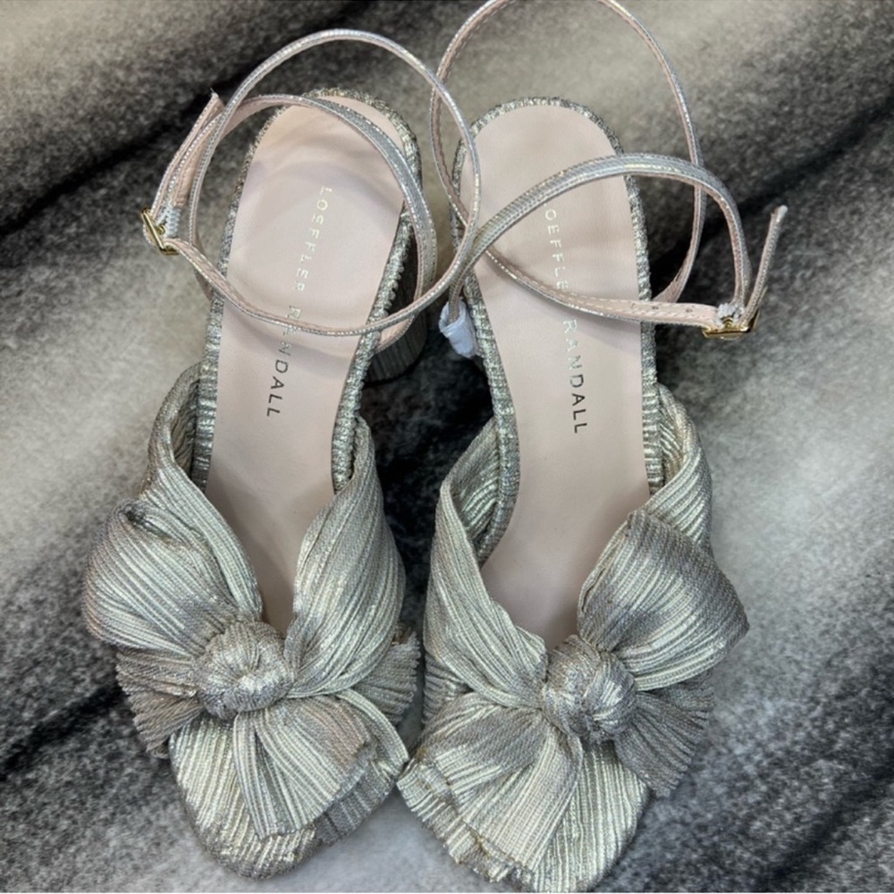 Loeffler Randall Camellia Bow Platinum Pleated Fabric Sandals Heels - Picture 2 of 9